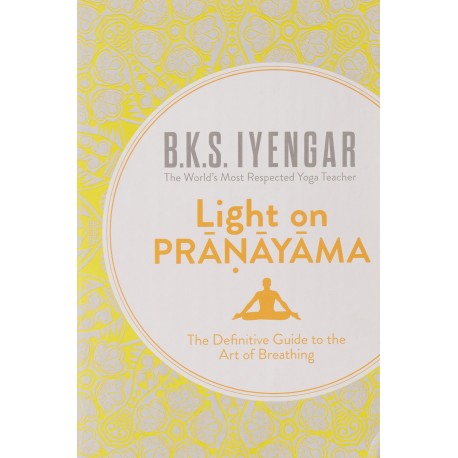 Light on Pranayama - Paperback